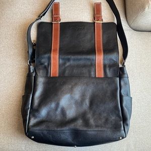 Pebble Leather Messenger/ Laptop Bag